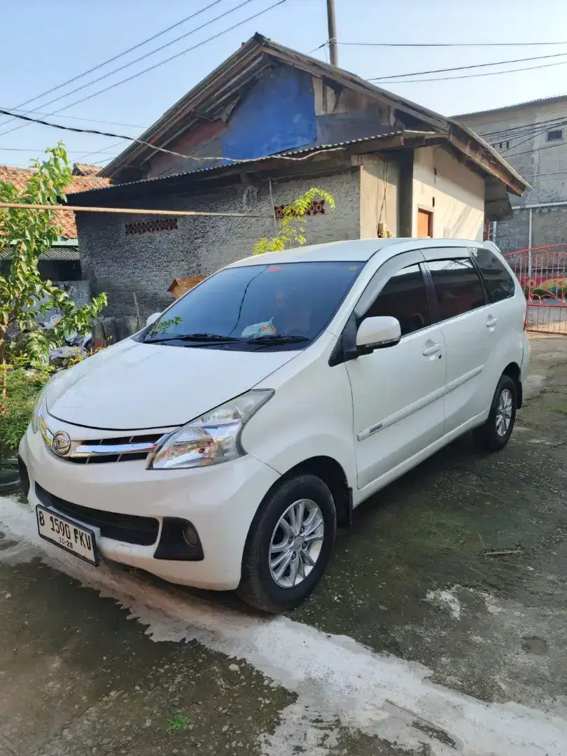 Daihatsu xenia 2013mt