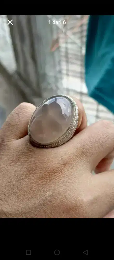 Batu bacan Obi serat kura