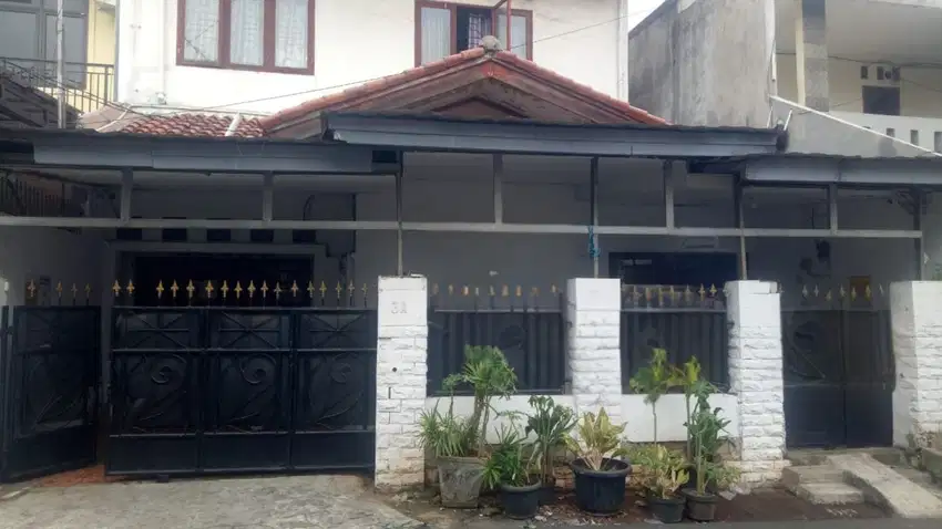 Rumah Kost 12 Pintu di Kebon Baru Tebet Jaksel