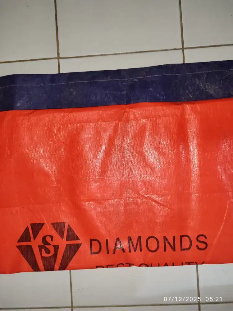 Terpal 2 warna oren biru