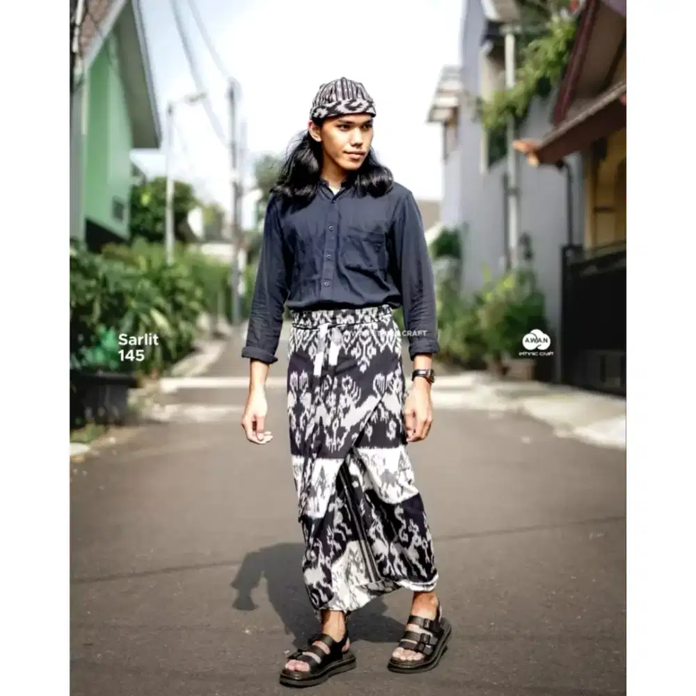 Sarung Tenun Ikat Lilit Asli Kalimantan