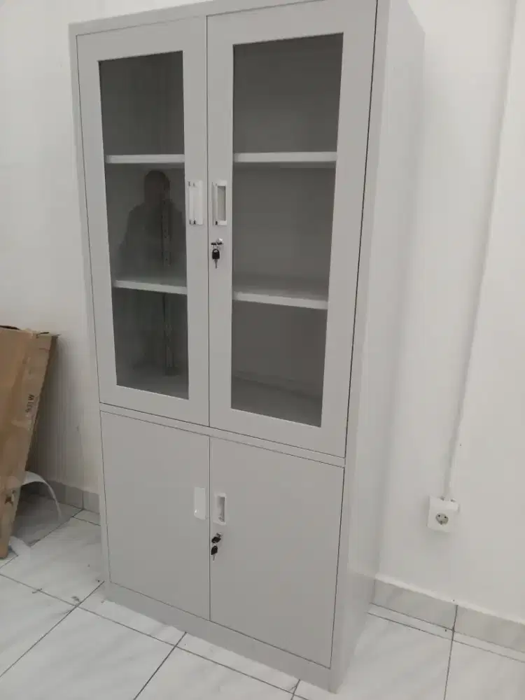 Lemari arsip barang baru