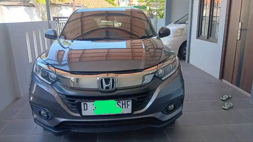 Dijual mobil pribadi HRV 1.5 E Matic 2019