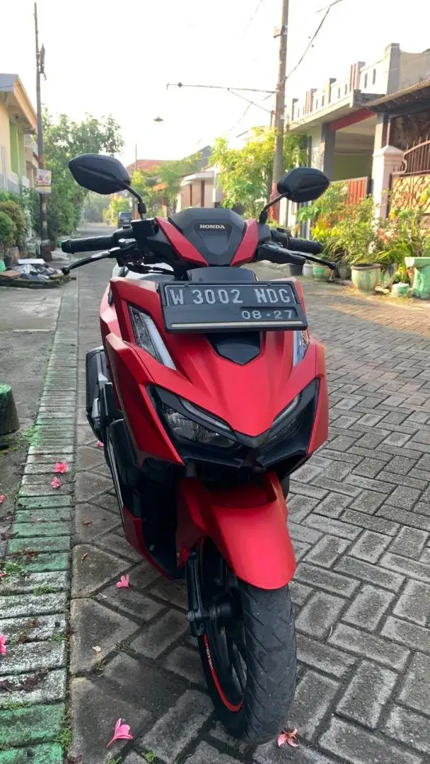 VARIO 160 MERAH DOFF KEYLESS 2022 KM LOW PEMAKAIAN PRIBADI