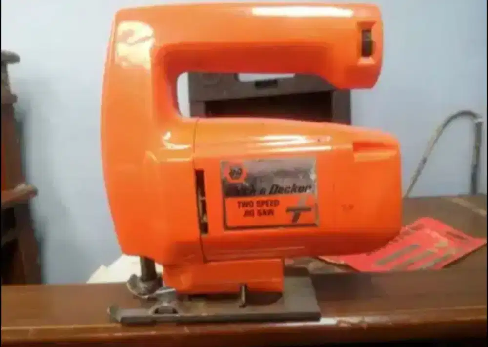 Gergaji Listrik Black&Decker