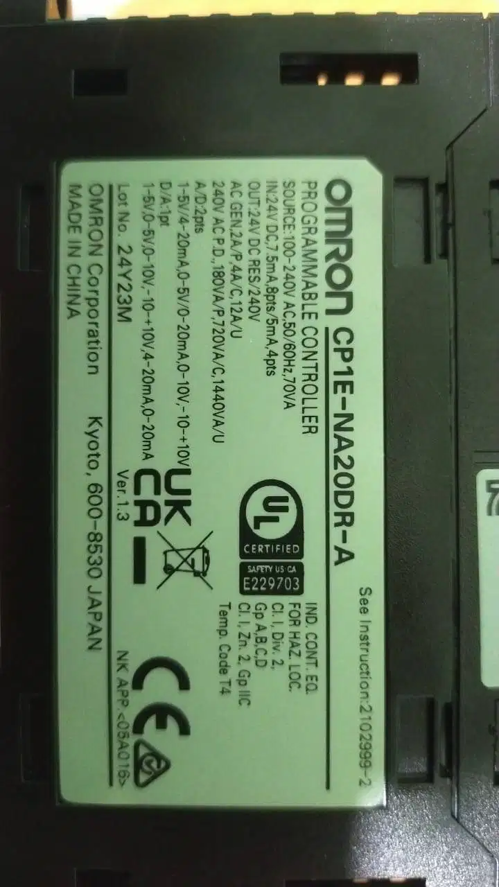 PLC CP1E - NA20DR - A