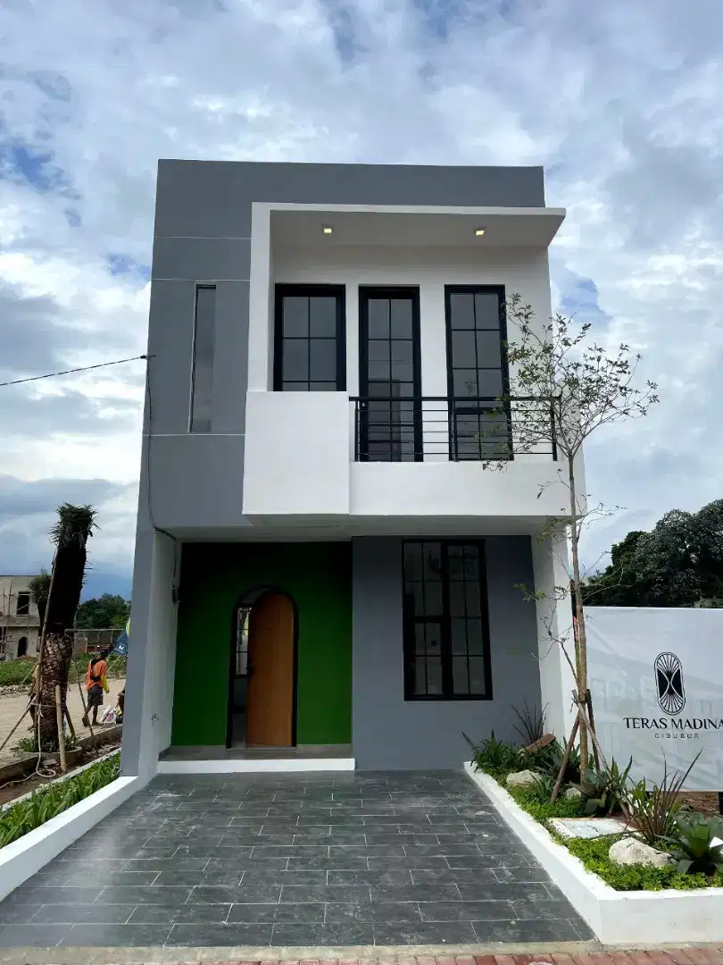 Rumah 2 lantai, 3 kmr tdr, bisa tanpa DP, angsuran 4 jutaan