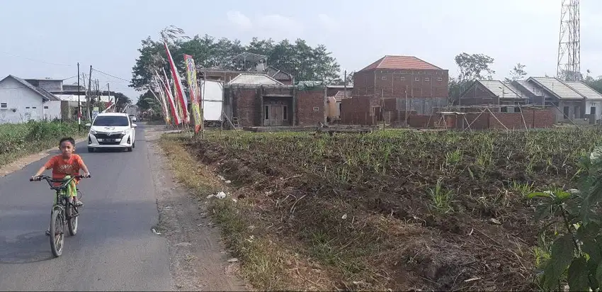 Tanah strategis pinggir jalan