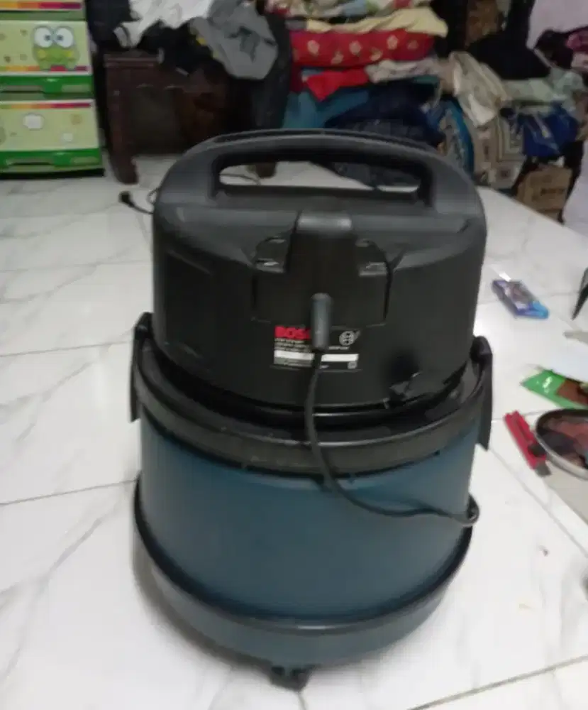 Vakum Cleaner Wet and Dry Bosch 11-21 Jarang Pakai Kondisi Gress
