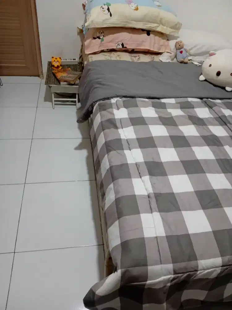 Bed cover 2 tone warna