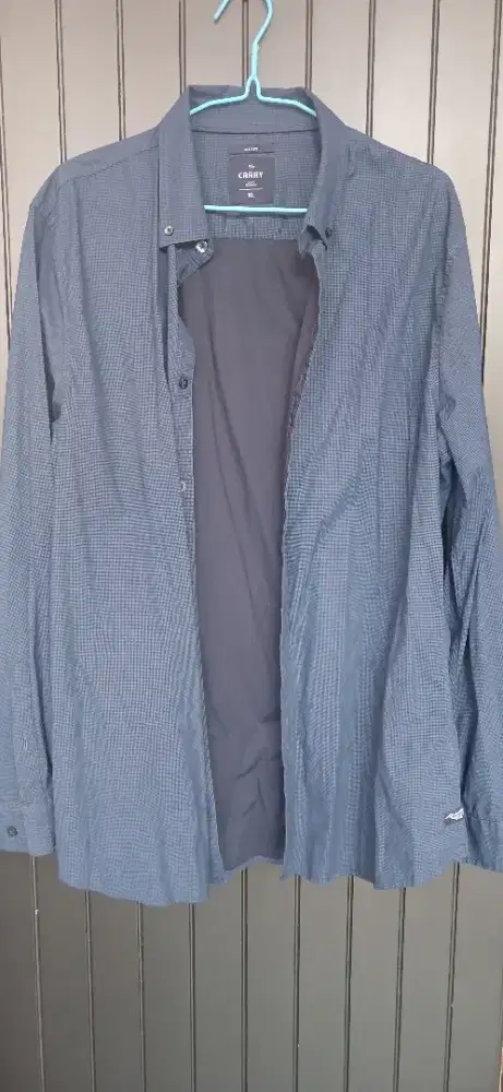 Kemeja lengan panjang Carry size L dan XL slim
