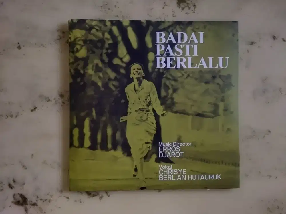 Vinyl Badai Pasti Berlalu. Original
