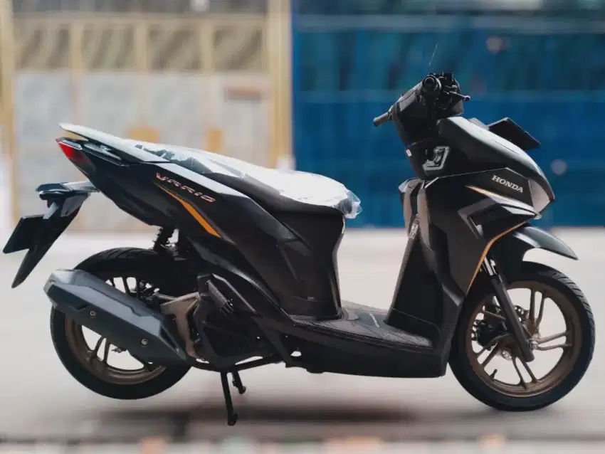 Dp cuma 600rb Honda Vario 125 160 cbs iss  {Ktp daerah bs kredit