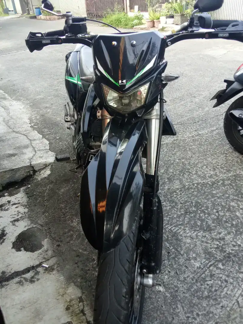 KLX2015,pajak+ plat full 5tahin aman km rendah