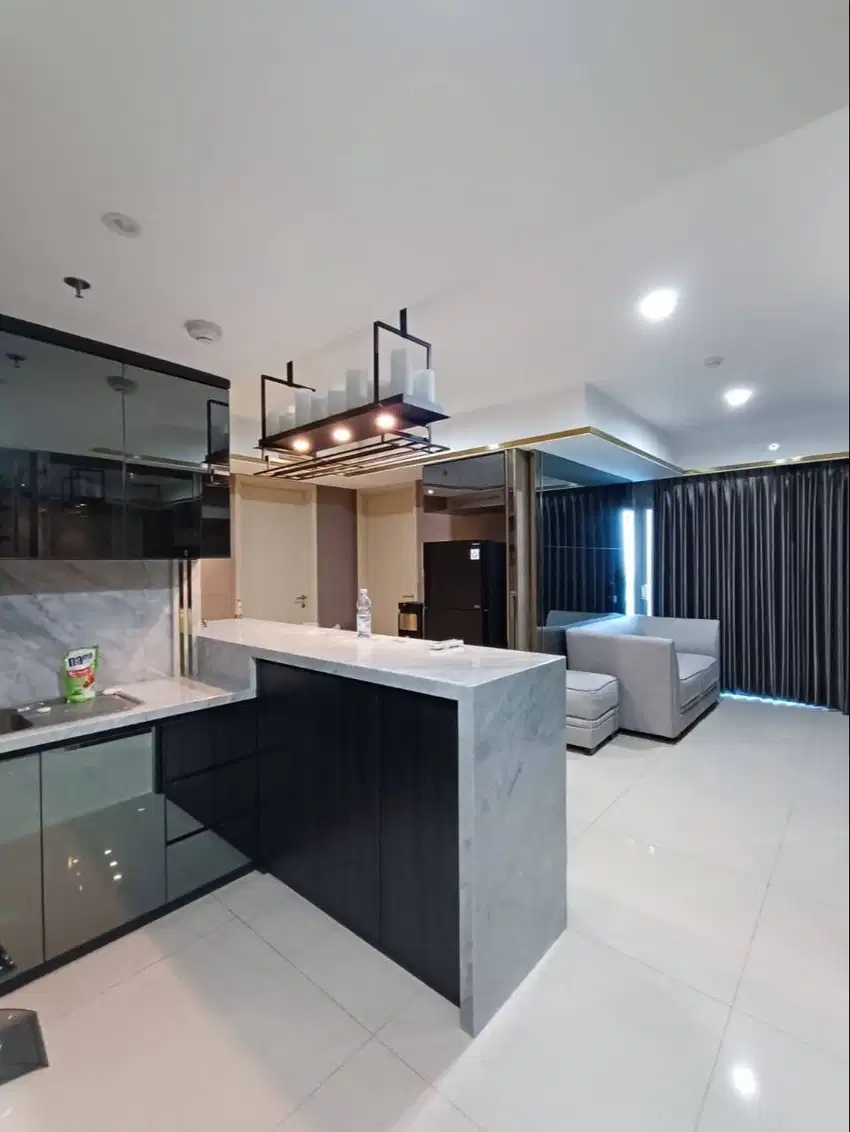 Apartemen Pakuwon Lariz Mansion 2 bedroom full furnish mewah
