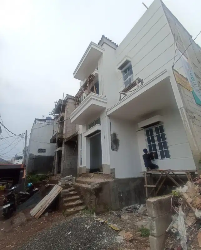 Rumah 2lt 900jutaan blakang taman mini jakarta timur