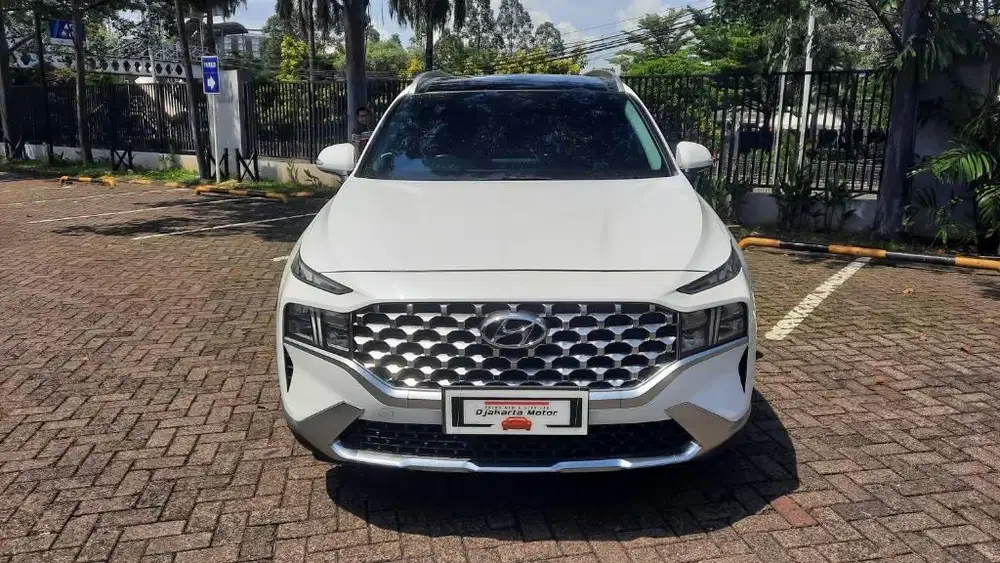 LOW KM! DIJUAL HYUNDAI SANTAFE 2.2 SIGNATURE AT