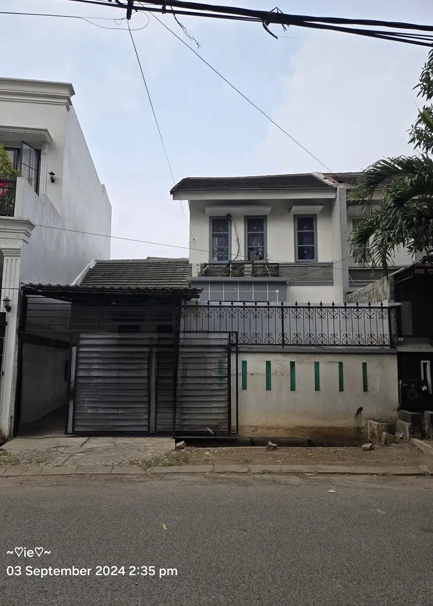 Rumah Pinggir Jalan Cocok Untuk Usaha di Dukuh Zamrud Bekasi