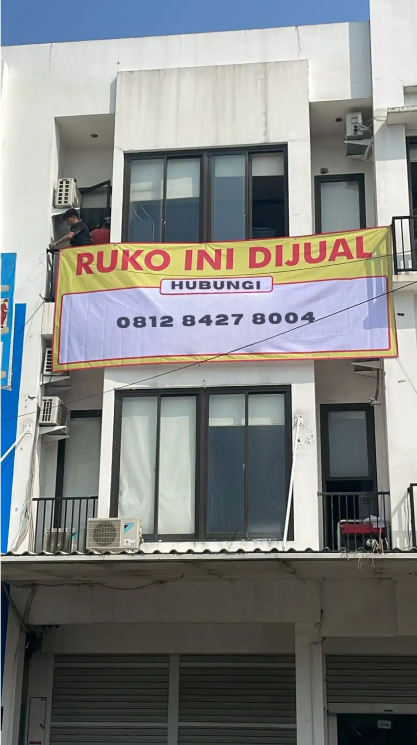 Dijual Ruko Gandeng 5 lantai lokasi Strategis di Kebon Jeruk Jakarta