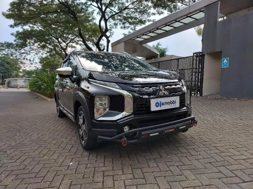 TDP 5jt Mitsubishi Xpander Hitam 1.5 Cross -MT 2022 PZA