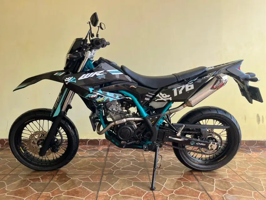 Yamaha WR 155 Supermoto
