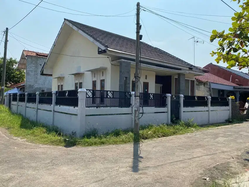 Dijual Rumah di Harjamukti Cirebon Jawa Barat LT/LB 250/75 harga Rp.1,