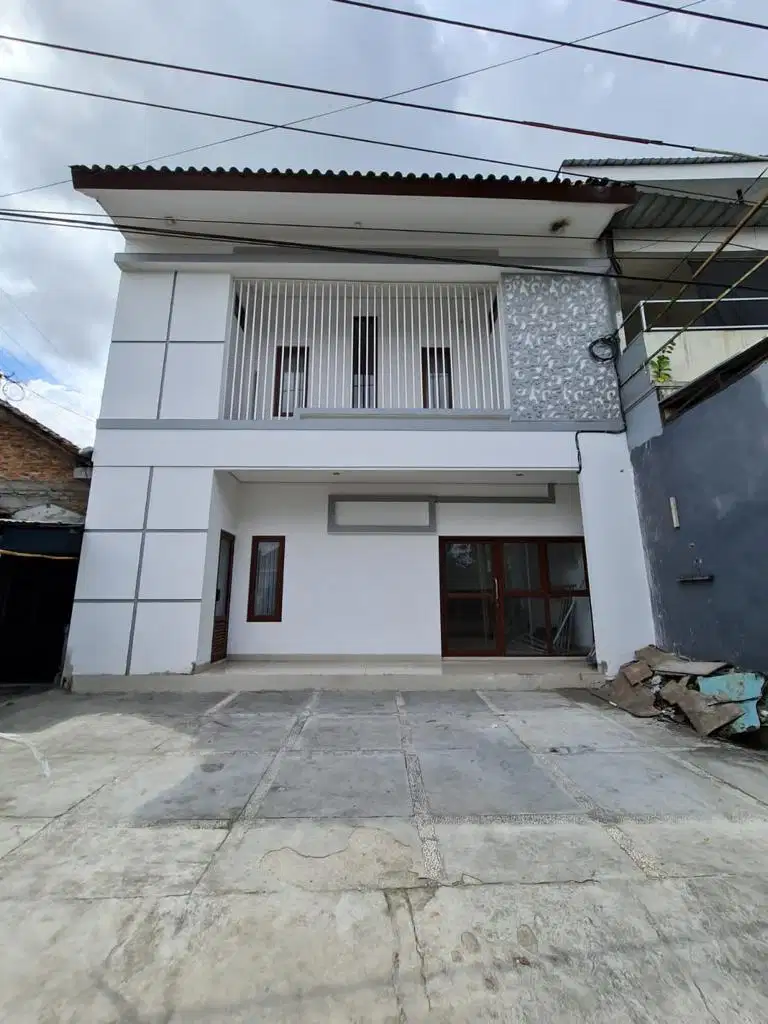 Dijual Kost Full Penghuni Di Pinggir Jalan Raya Utara Beringin