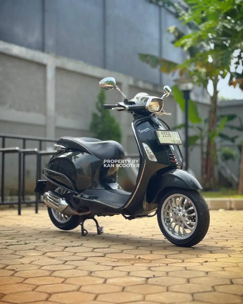 JUAL MURAH VESPA SPRINT 150 iGET 2016 MULUS