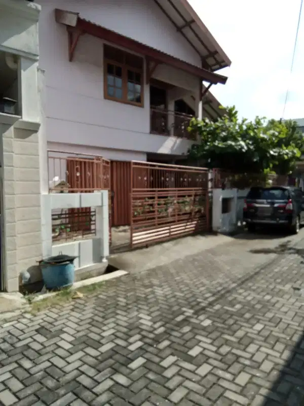 Jual cepat Rumah Nyaman di Anggrek 2 lt