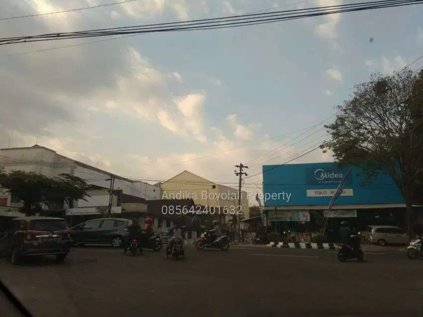 Tanah pekarangan Dekat Luwes di Boyolali Kota
