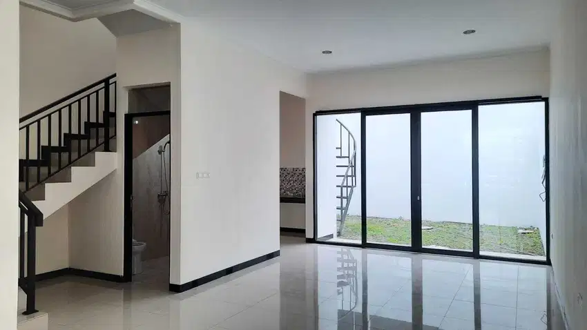 Rumah bagus di Taman Kopo Indah 5