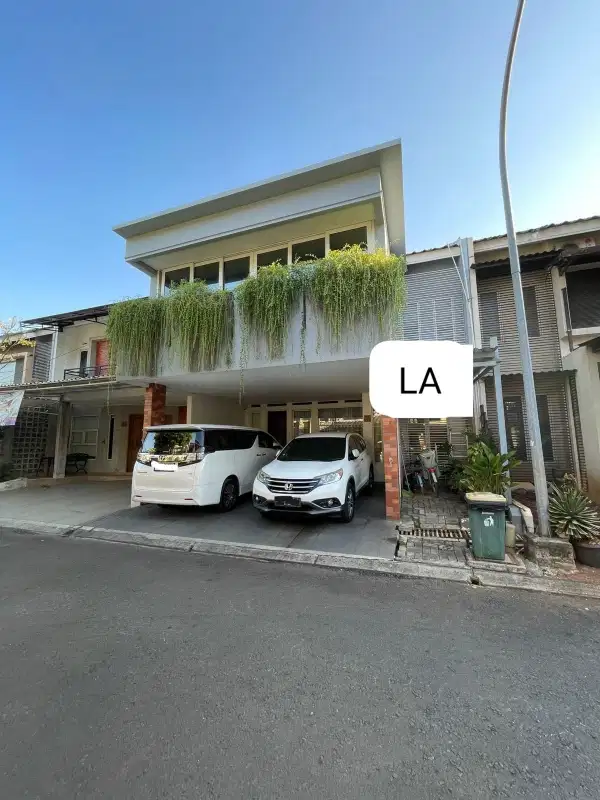 DIJUAL RUMAH MEWAH DI GREENPARK JATI WARNA