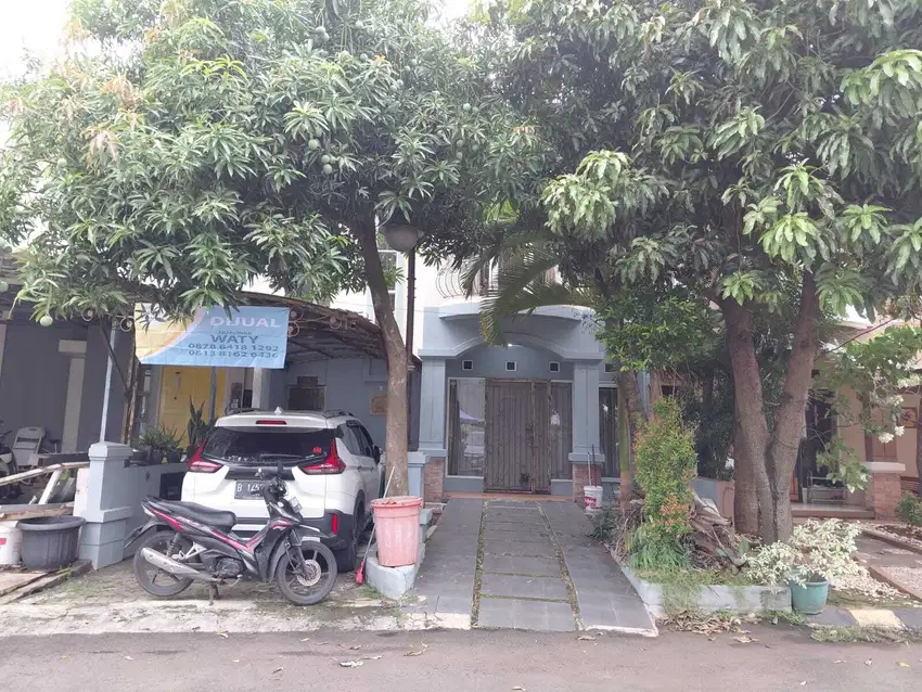 Rumaj 2.5 lantai siap huni di puri beta 1 dekat joglo dan transjakarta