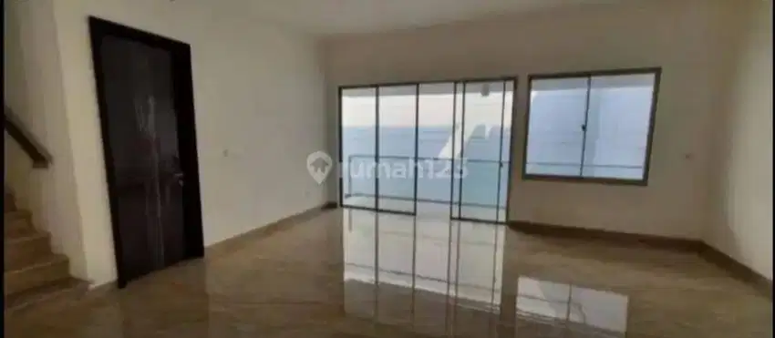 Rumah golf island type aralia siap huni