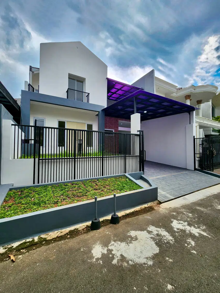 Rumah 2 Lantai di Pondok Indah Dekat Dengan Tol