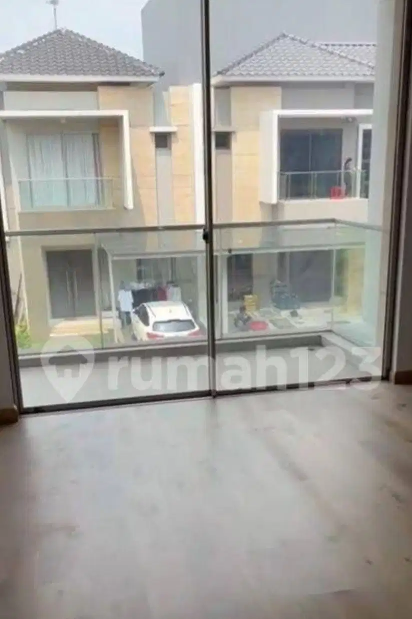 Dijual Cepat Rumah Golf Island Furnish Unit Rapi