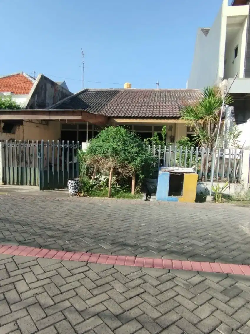 Rumah hitung Tanah MANYAR JAYA Lokasi sangat Bagus