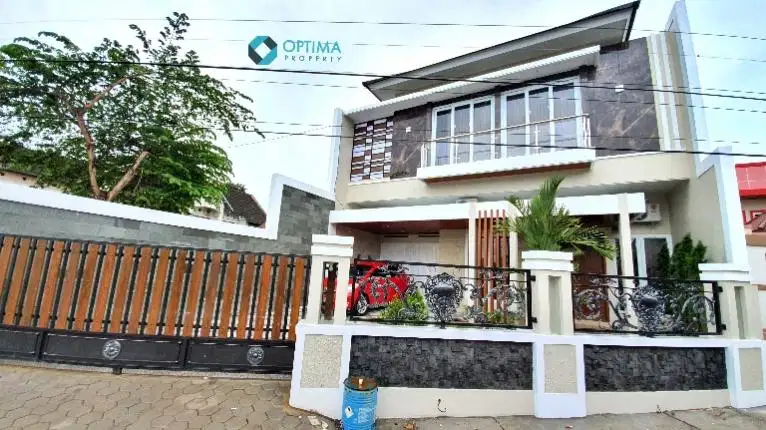 RUMAH DIJUAL: Rumah + Kolam Renang Kaliurang km 7, dekat UGM,Damai, Ba