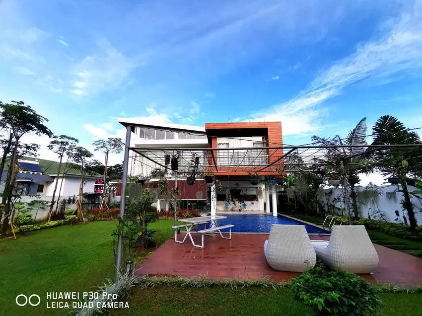 Rumah Mewah + Swiming pool Di Cluster Sentul City