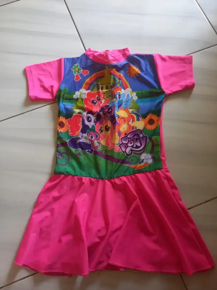 Dijual baju renang anak perempuan usia 5 s/d 7 tahun