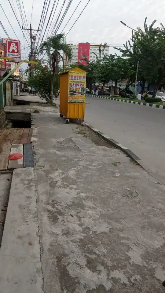 Grobak kontainer martabak Bangka dan semua peralatannya, barang bagus