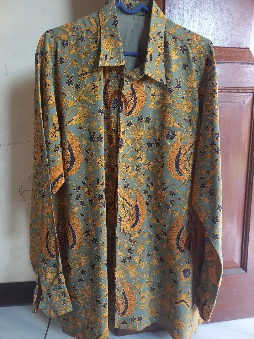 Dijual batik kemeja pria  lengan panjang ukuran M /L