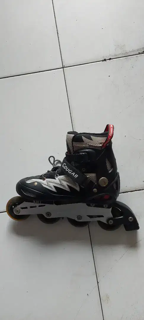 Sepatu Roda Cougar Asli Seken ukuran 34-37 dan 38-41