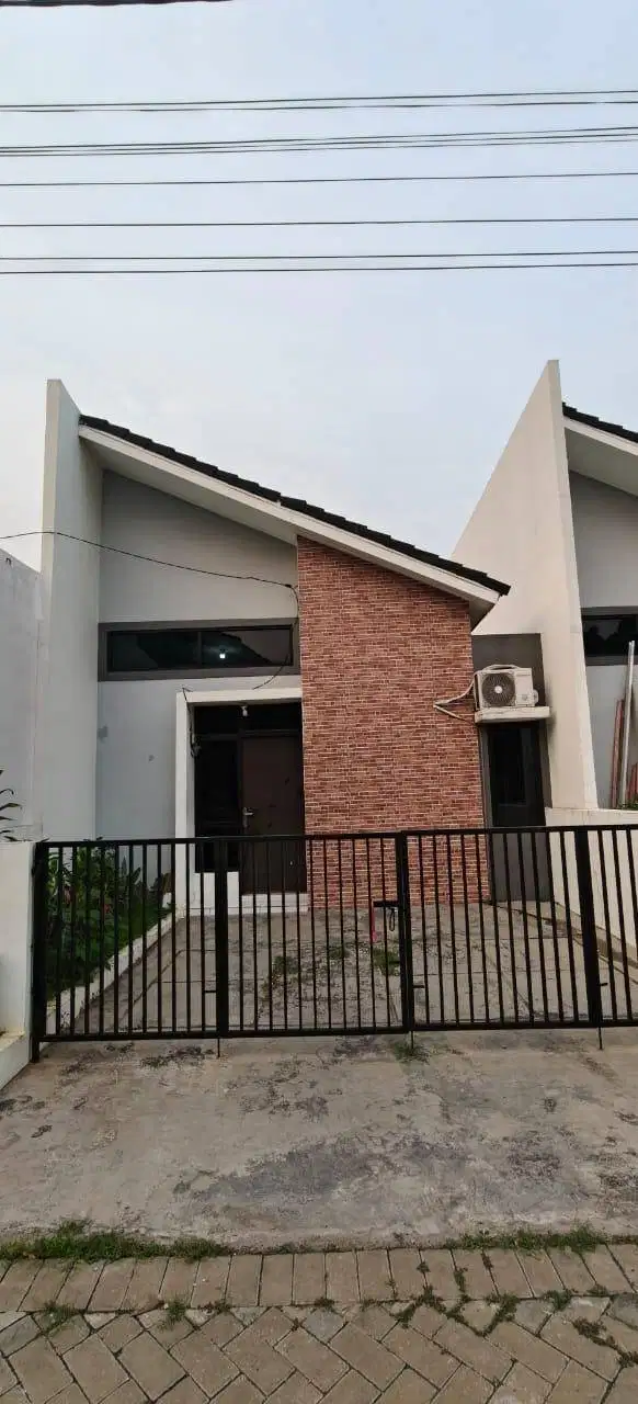DIJUAL RUMAH DEKAT BANDARA SOEKARNO-HATTA, PIK 2, JAKARTA BARAT