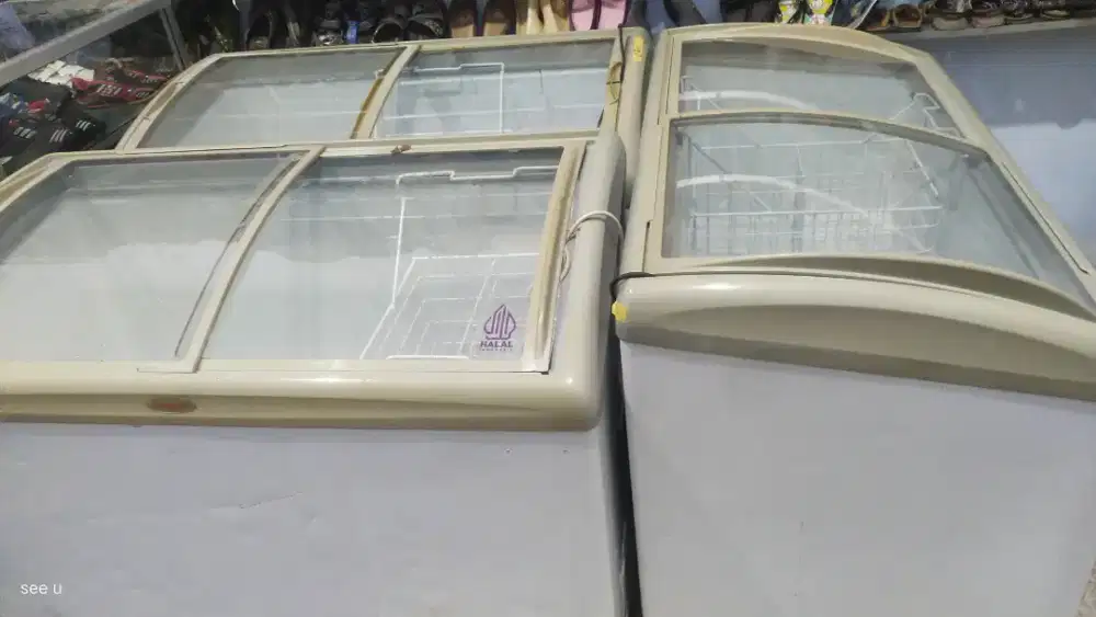 Freezer box aucma leding kaca