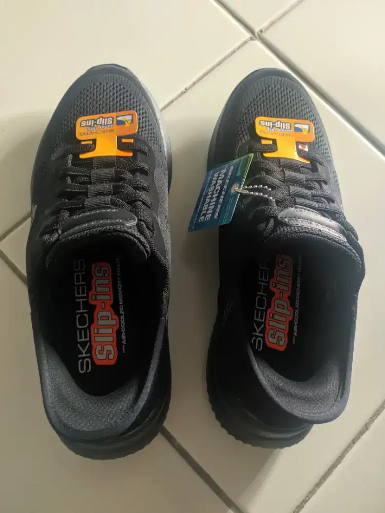 Sepatu Skechers
