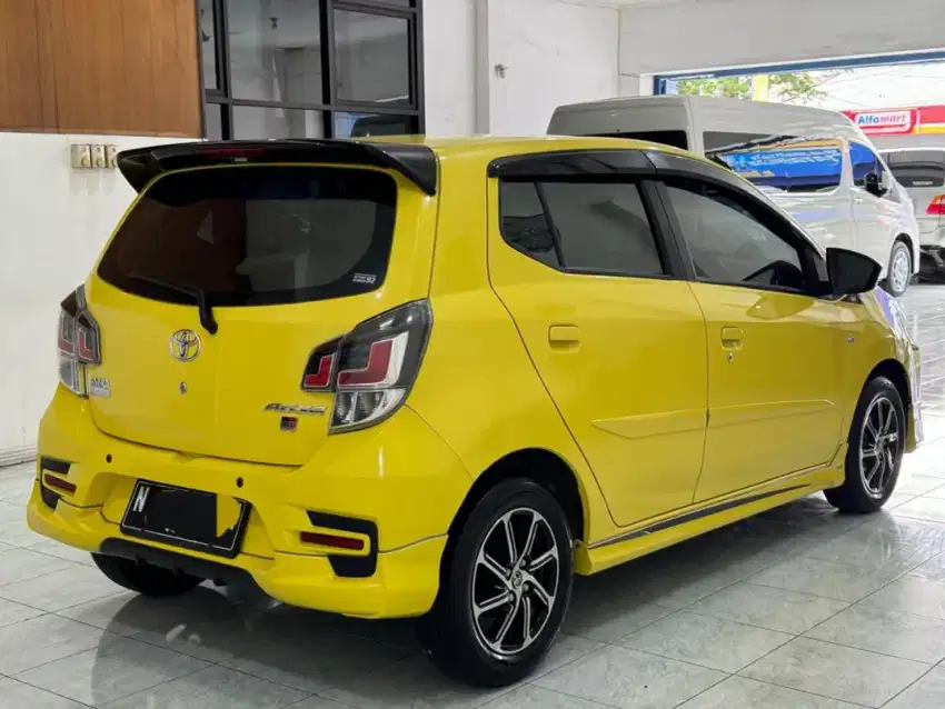 Toyota Agya GR 2022 Matic Kuning Muluss