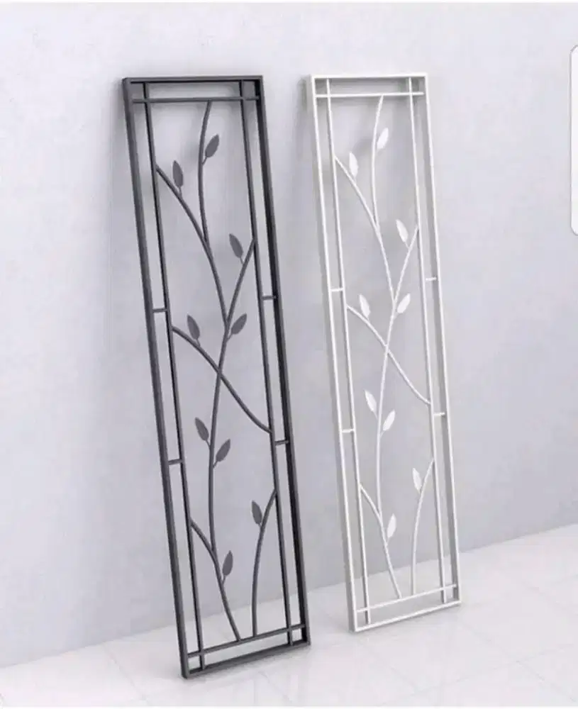 Trails jendela motif daun