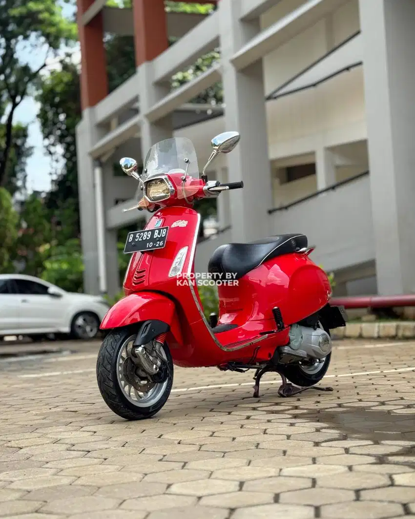 JUAL MURAH VESPA SPRINT 150 3V 2014 MULUS