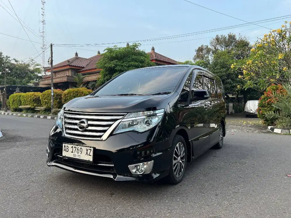 Nissan Serena 2.0 HWS Automatic 2017